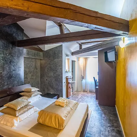 史迪威精品酒店 3* 蒂米什瓦拉